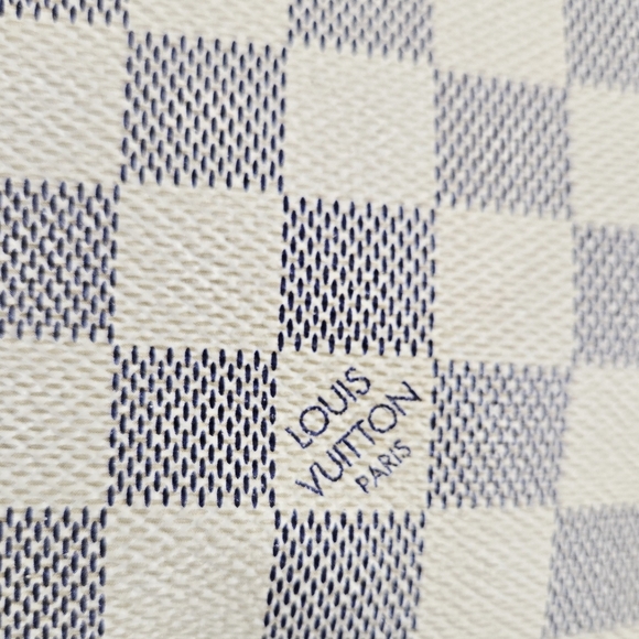 Authentic LOUIS VUITTON LV Totally Azur PM White Damier Checkered Tote - Picture 2 of 16